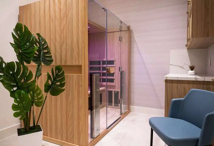THesis Hotel Miami Coral Gables, Curio Collection by Hilton
