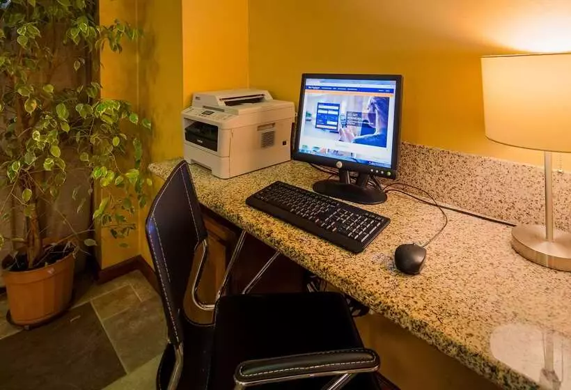 호텔 Best Western Palm Court Inn