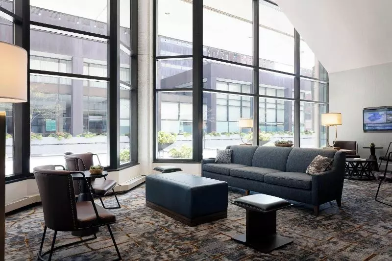 Hotel Des Moines Marriott Downtown