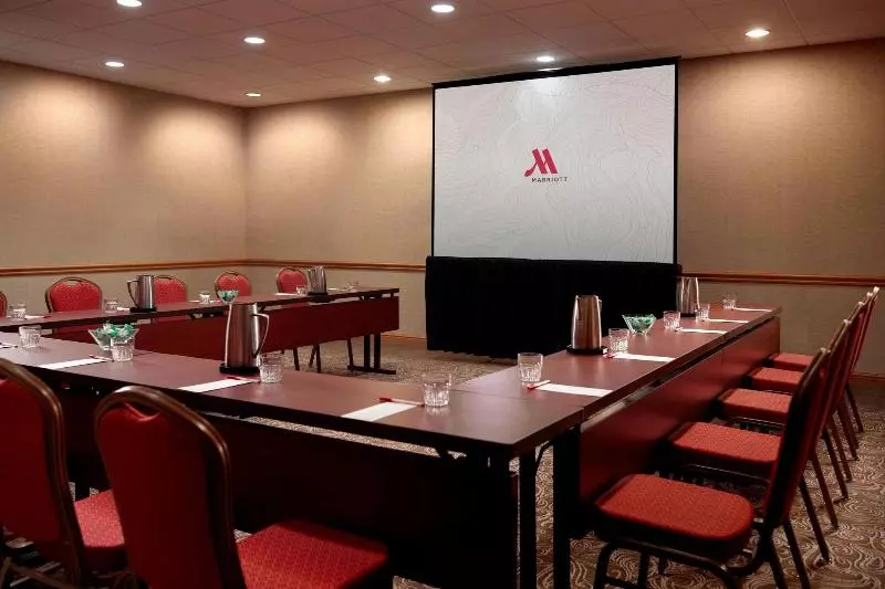 Hotel Des Moines Marriott Downtown