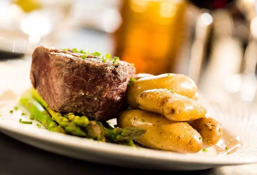 فندق Doubletree By Hilton Boston Andover