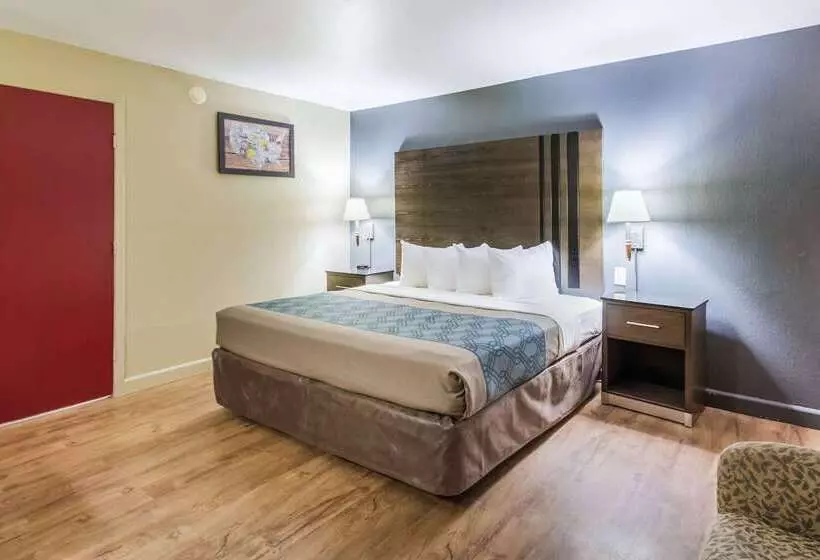 בית מלון כפרי Econo Lodge Inn & Suites I 35 At Shawnee Mission