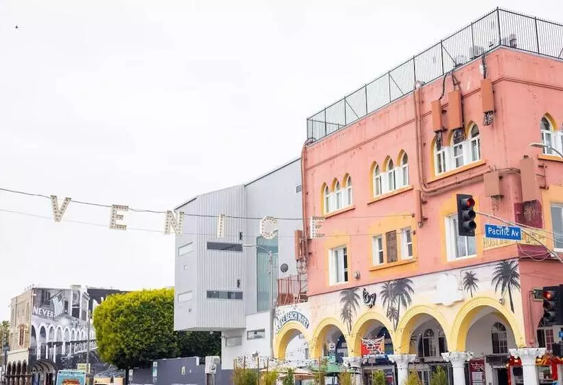 Отель Erwin Venice Beach