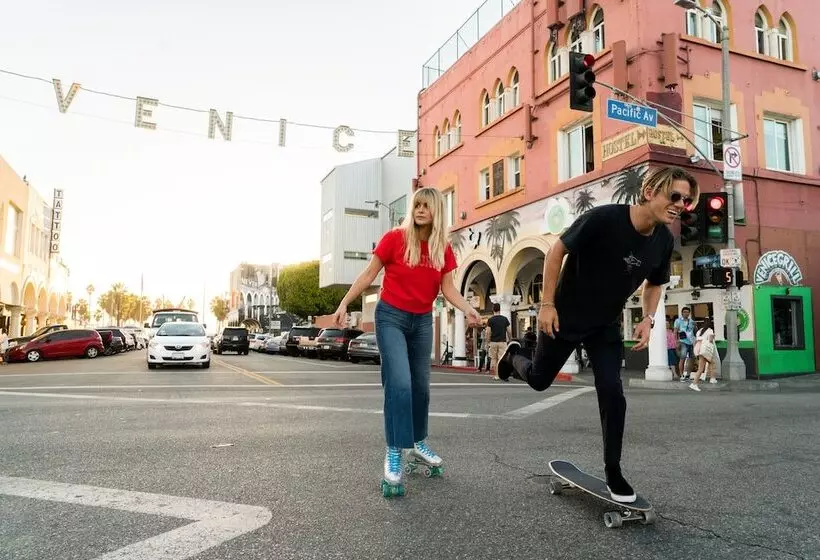 Отель Erwin Venice Beach