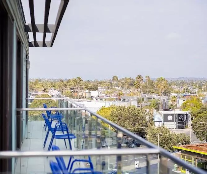 Отель Erwin Venice Beach