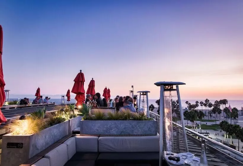 Отель Erwin Venice Beach