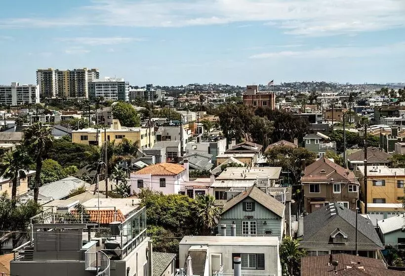 Отель Erwin Venice Beach