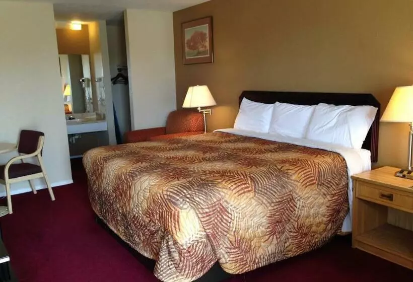 בית מלון כפרי Hometown Inn & Suites