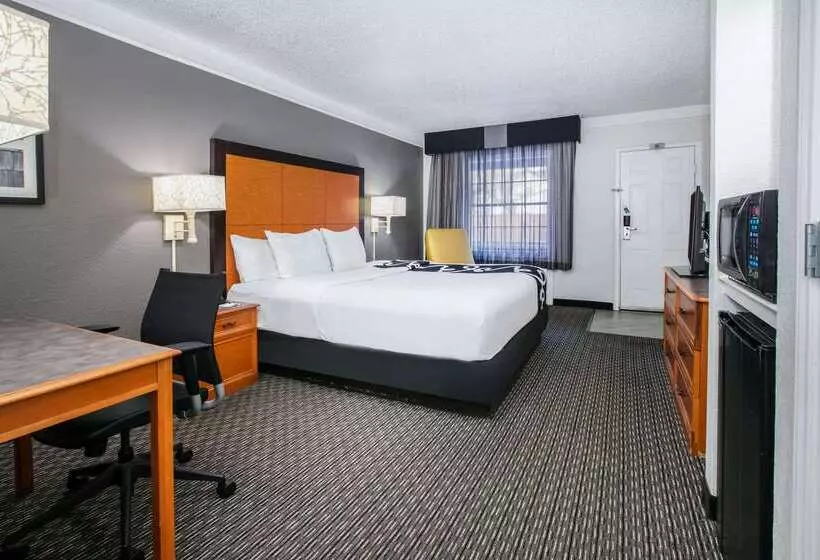 호텔 La Quinta Inn By Wyndham Dallas Uptown