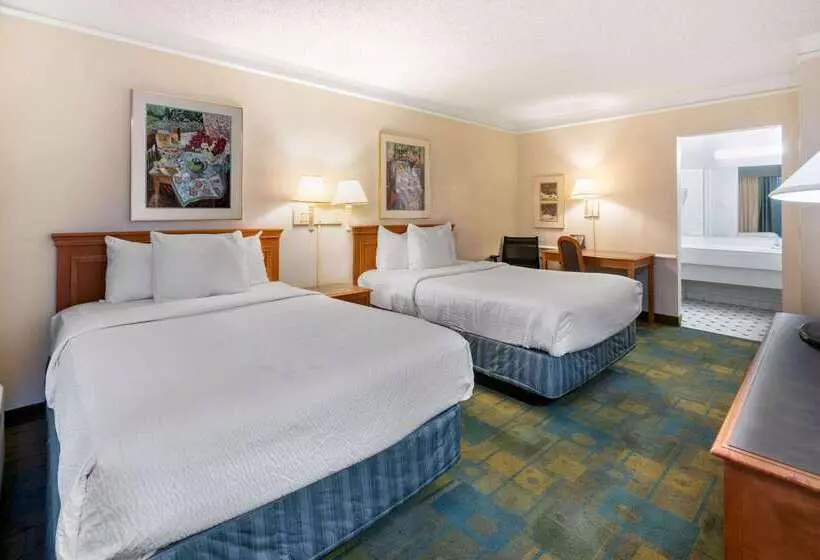 Motel 6 Phoenix, Az   Midtown