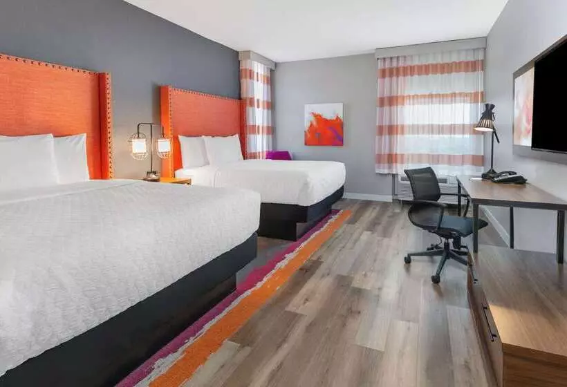 Отель La Quinta Inn & Suites By Wyndham Lewisville