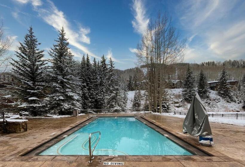 هتل Lion Square Lodge