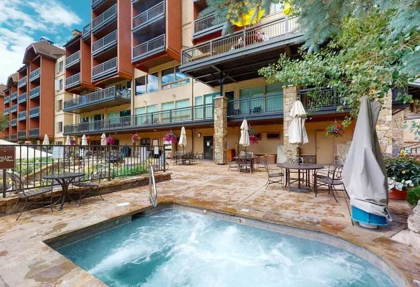 호텔 Lion Square Lodge