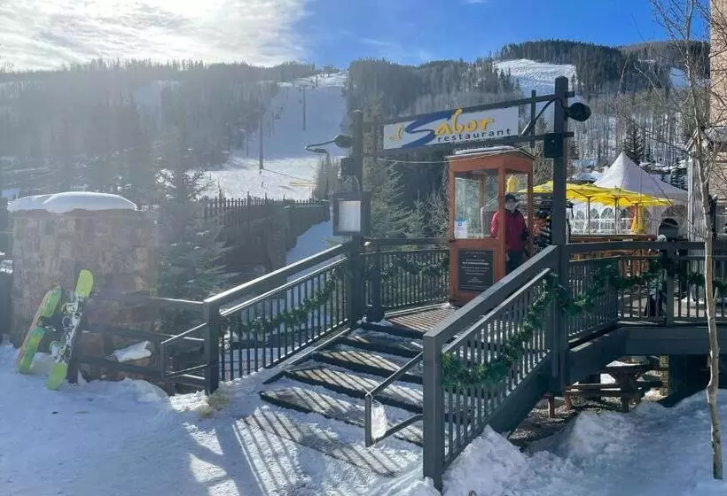 호텔 Lion Square Lodge