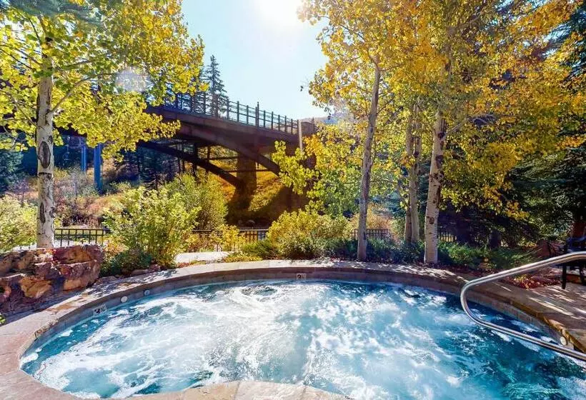 호텔 Lion Square Lodge