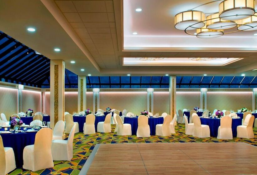 فندق Long Island Marriott