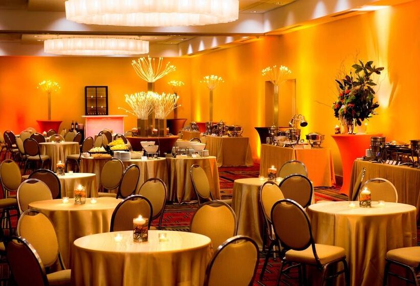 فندق Long Island Marriott