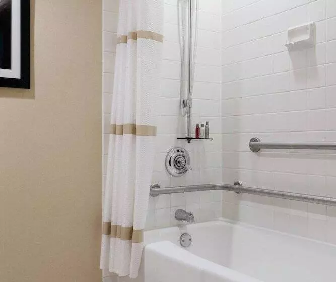 酒店 Long Island Marriott