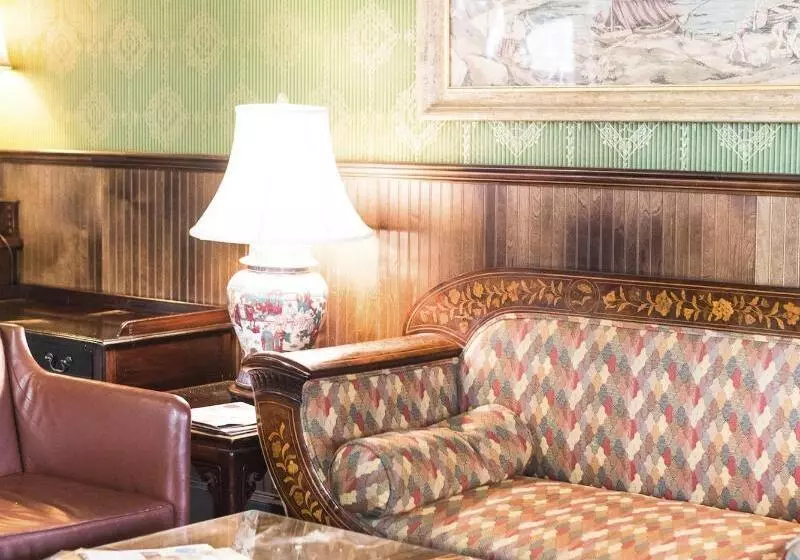 ホテル Meeting Street Inn