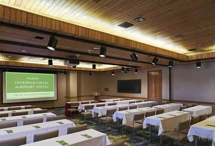 ホテル Miami International Airport