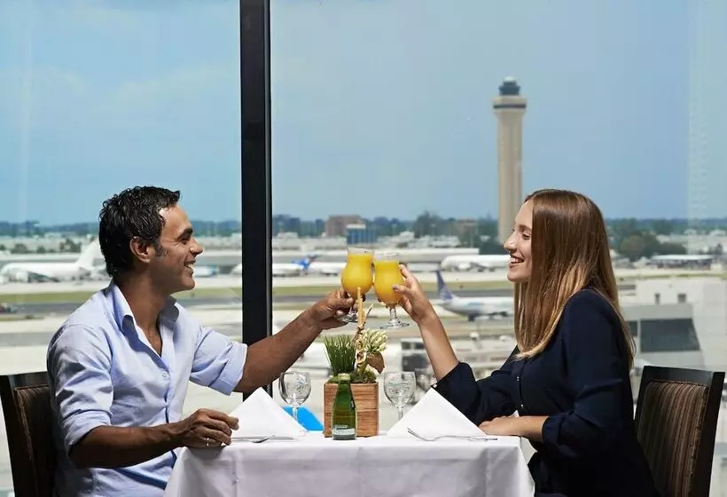 ホテル Miami International Airport