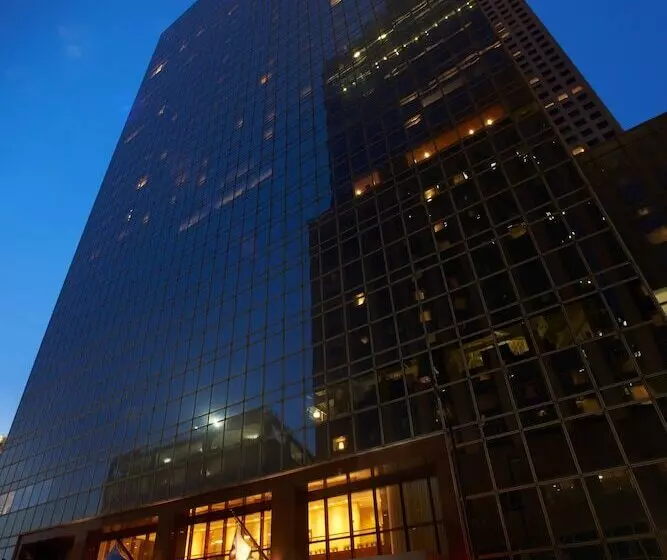 בית מלון כפרי Minneapolis Marriott City Center