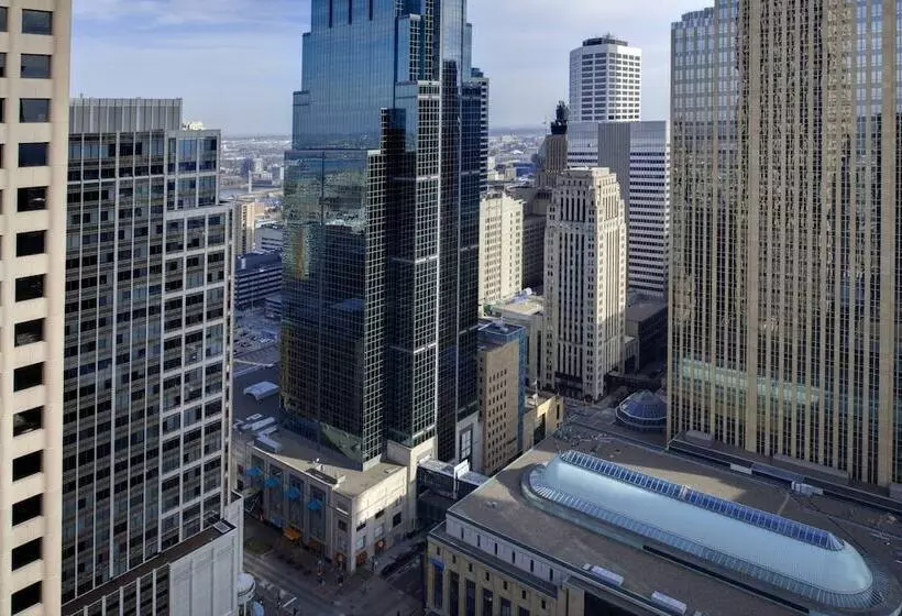 בית מלון כפרי Minneapolis Marriott City Center