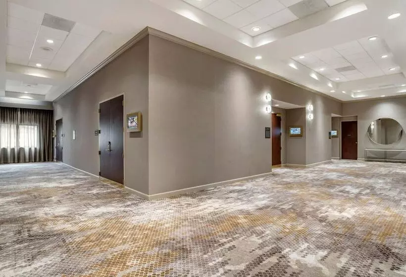 בית מלון כפרי Sheraton Suites Wilmington Downtown