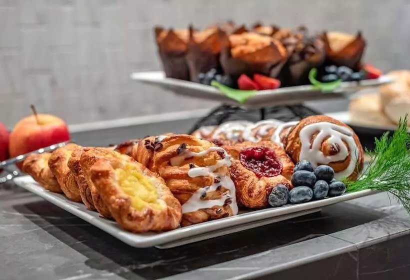 בית מלון כפרי Sheraton Suites Wilmington Downtown