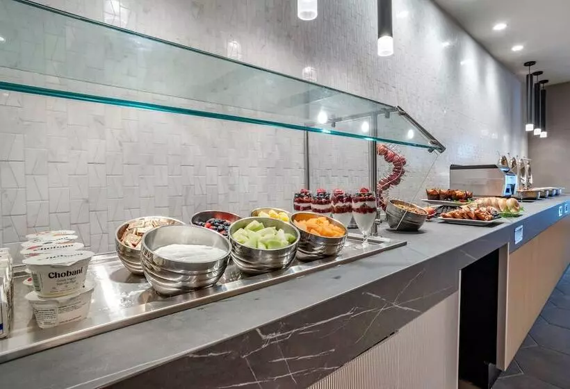 בית מלון כפרי Sheraton Suites Wilmington Downtown