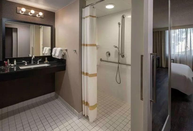 هتل Sonesta Nashville Airport