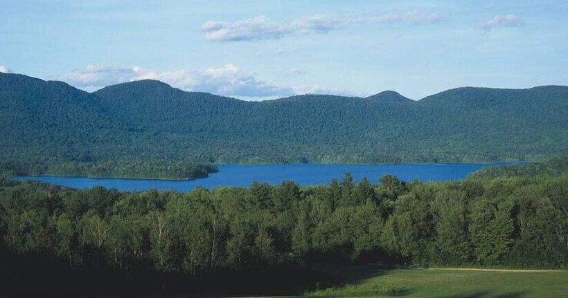 酒店 The Mountain Top Inn & Resort