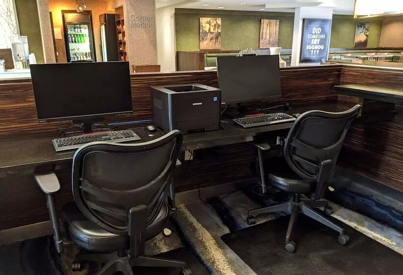 فندق على الطريق Fairfield Inn & Suites By Marriott Valdosta