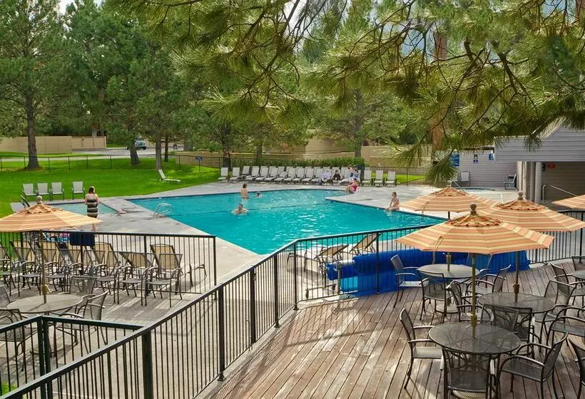 Mount Bachelor Village Resort