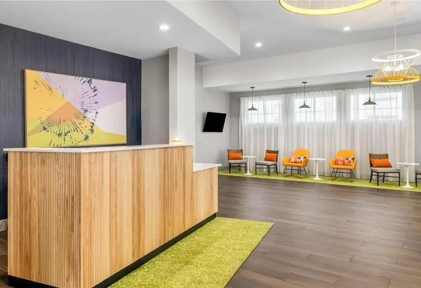 Superb Hamburg Motel