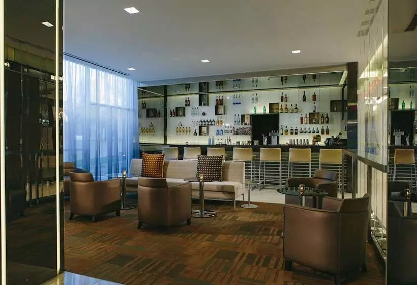 Ac Hotel Kansas City Plaza