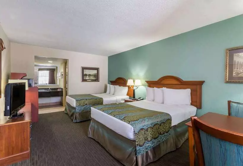 فندق Baymont By Wyndham Sarasota