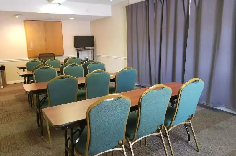 فندق Baymont By Wyndham Sarasota