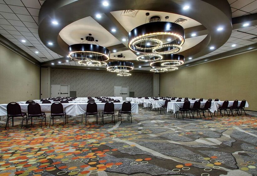 هتل Doubletree By Hilton Mt. Vernon