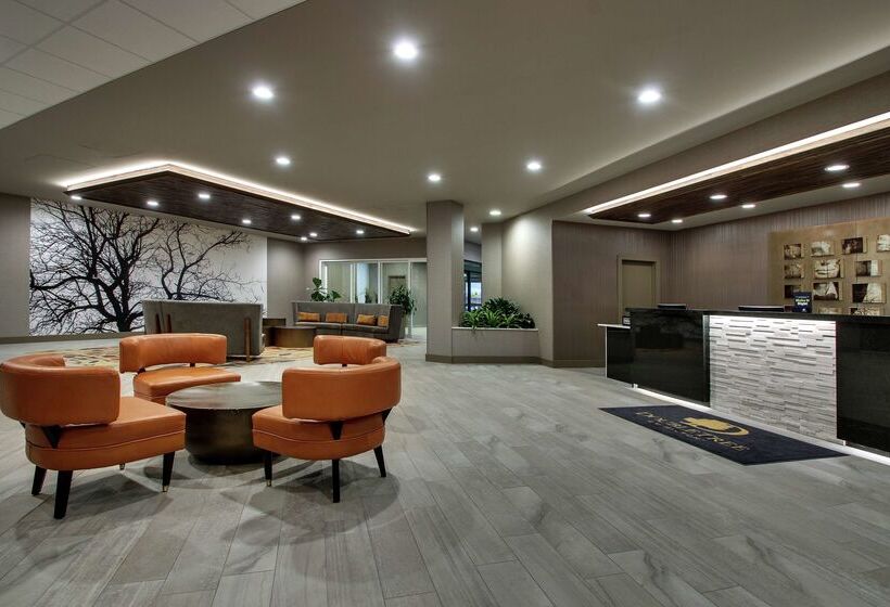 هتل Doubletree By Hilton Mt. Vernon