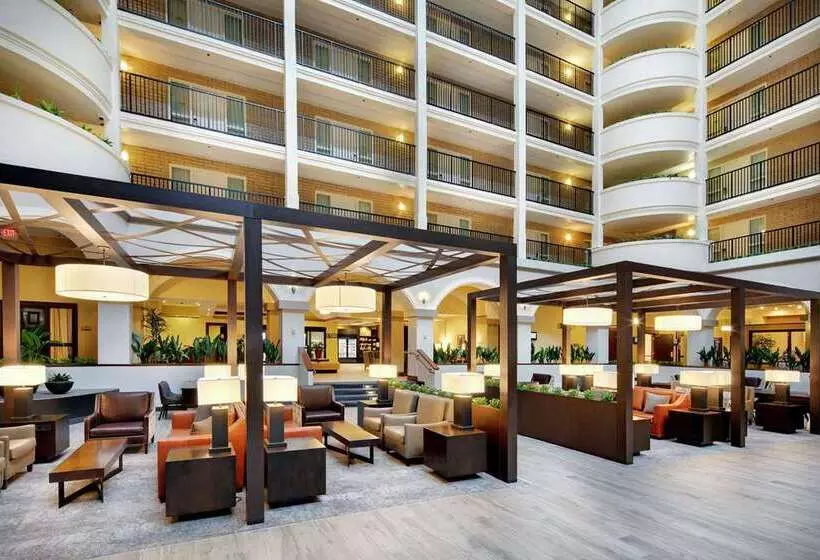 هتل Embassy Suites By Hilton Dallas Park Central Area