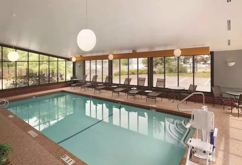 ホテル Embassy Suites By Hilton Portland Maine