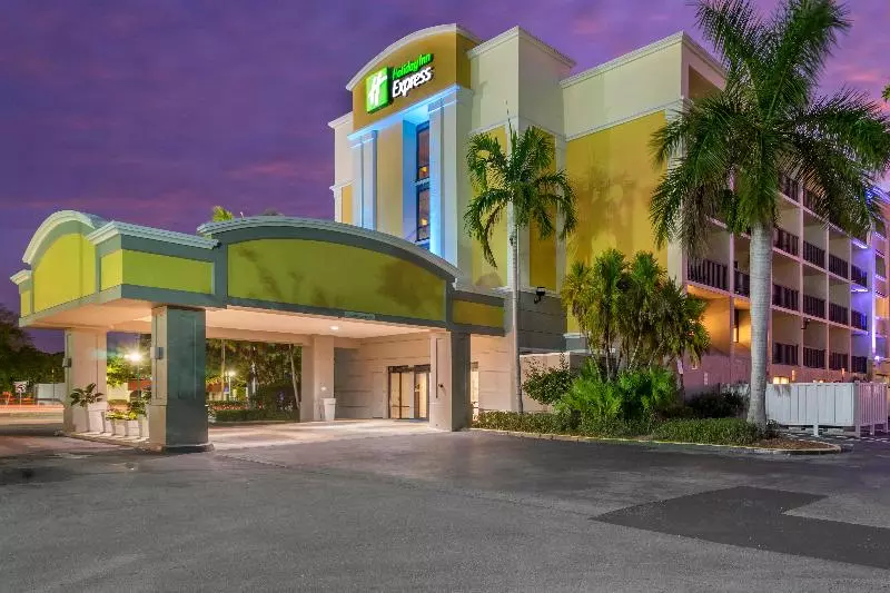 酒店 Holiday Inn Express Cape Coral Fort Myers Area, An Ihg