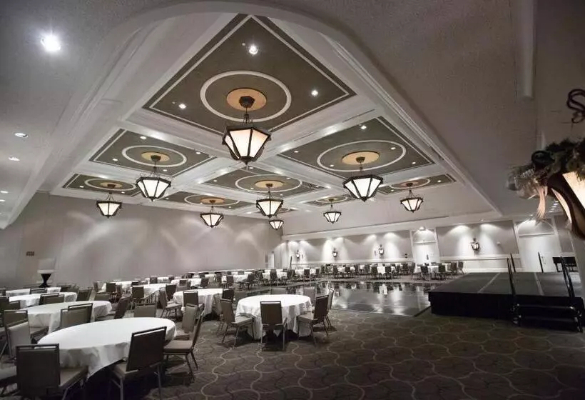 Отель Intercontinental St. Paul Riverfront, An Ihg