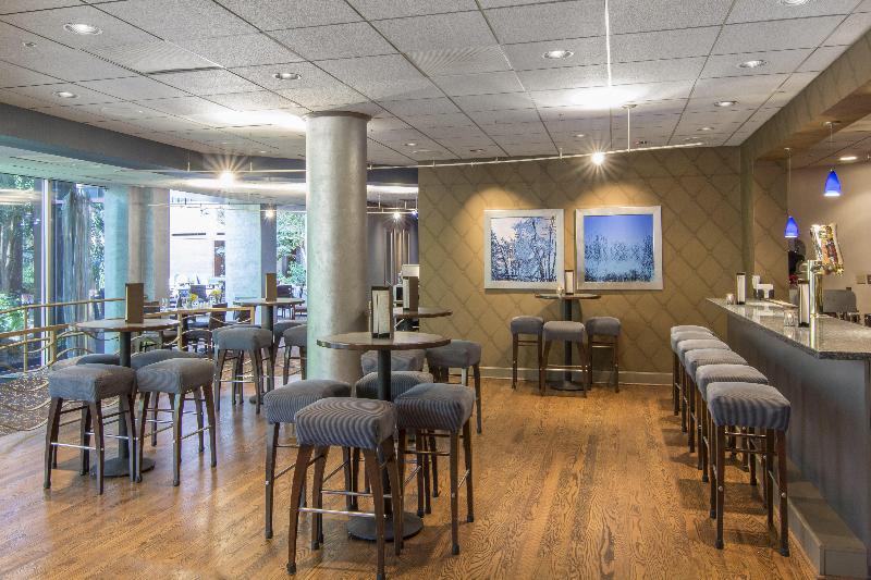 هتل Omni Charlottesville