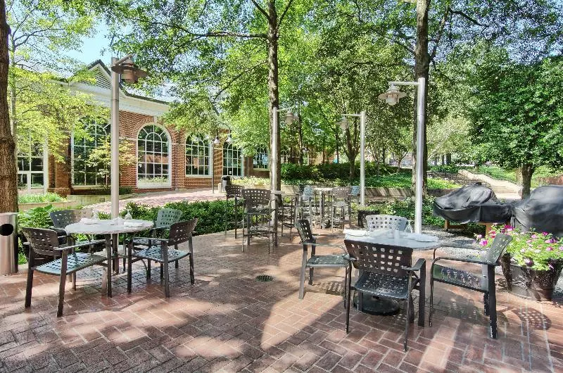 ホテル Omni Charlottesville