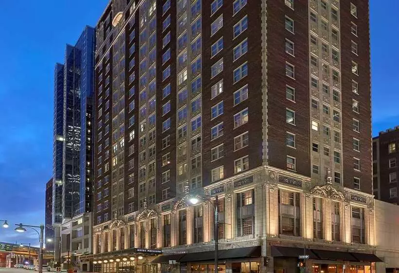 فندق Phillips Kansas City Curio Collection By Hilton