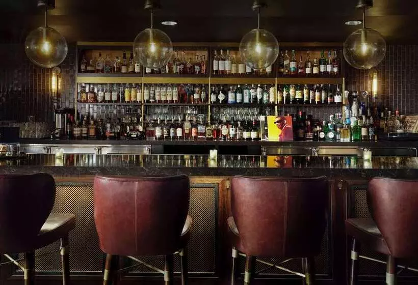 فندق Phillips Kansas City Curio Collection By Hilton