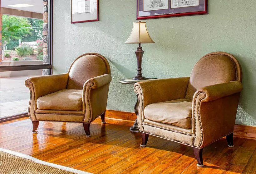 فندق Econo Lodge Kernersville, NC