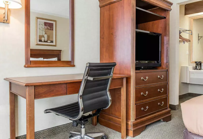 فندق Econo Lodge Kernersville, NC